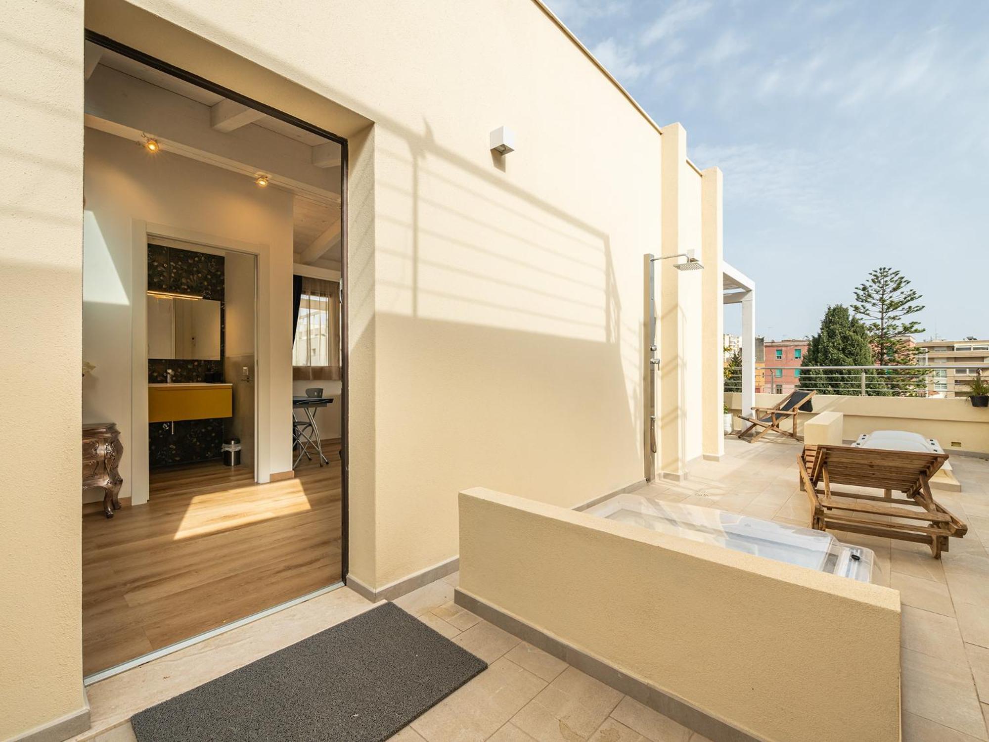 Le Residenze Di Carla - Stampace Hotel Каляри Екстериор снимка